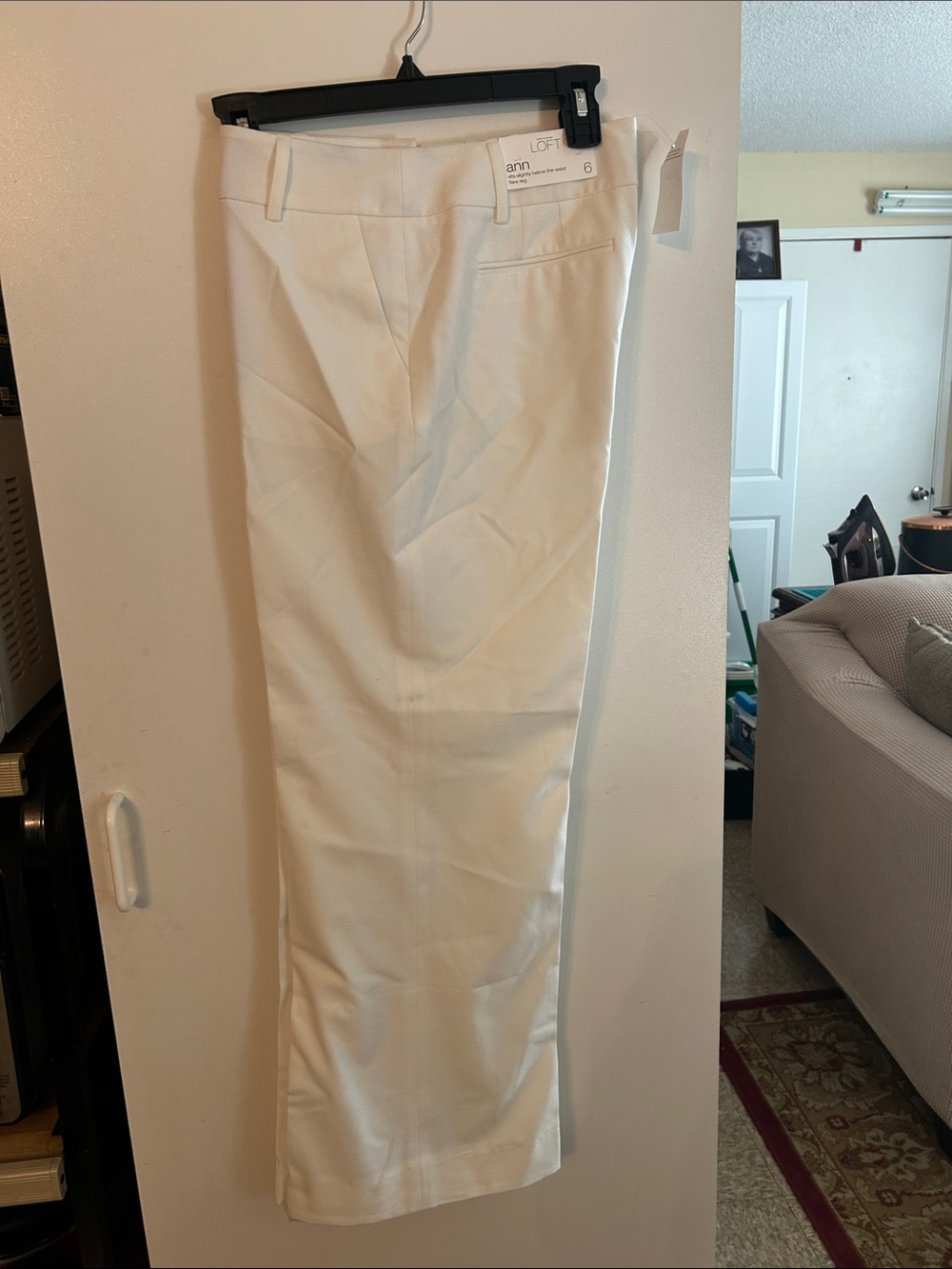 NWT LOFT white flare-leg, slightly below the waist Dress Pants.